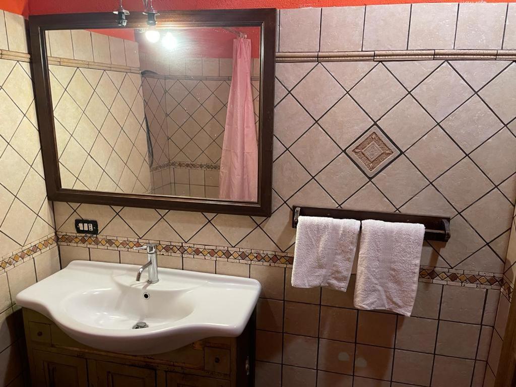 Ferienwohnung Cortile Nel Borgo Civitella dʼAgliano Exterior foto